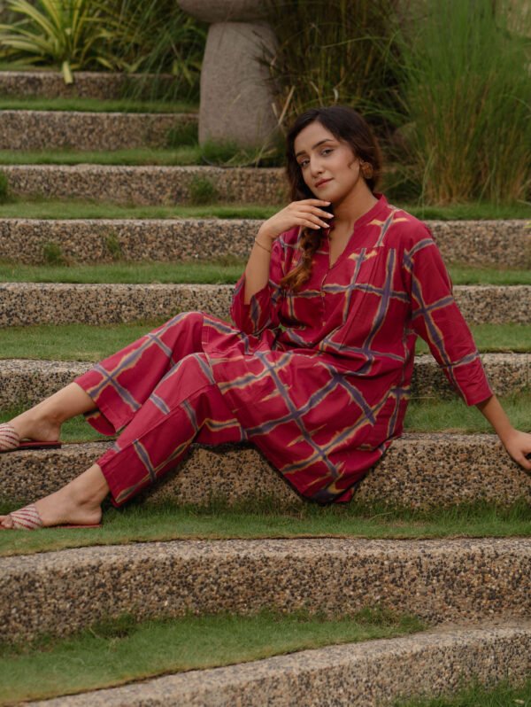 Womens Cotton Red Checked Printed Kurta Set