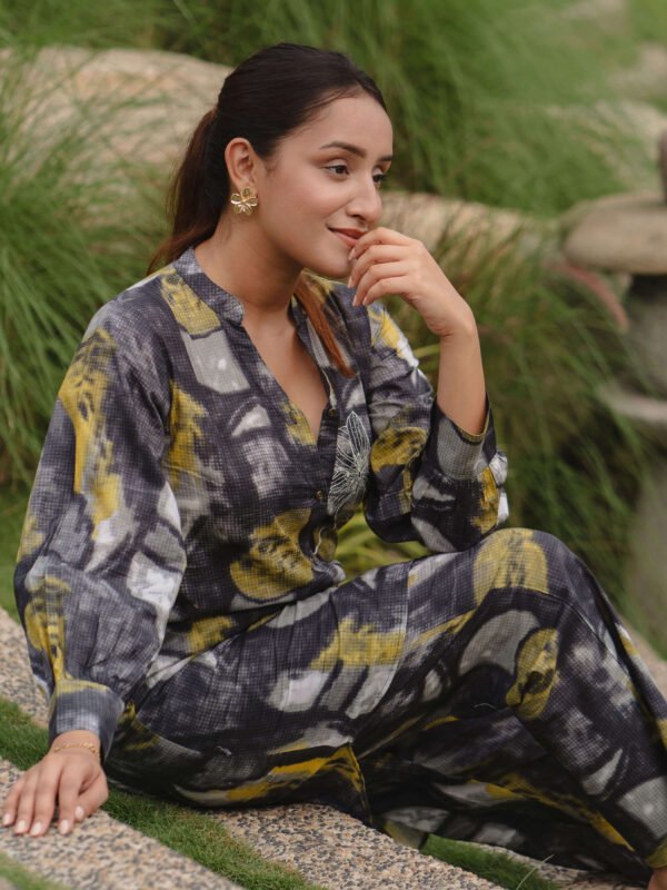 Womens Cotton Grey Abstract Printed Kurta Set