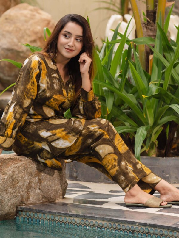 Womens Cotton Yellow Abstract Printed Kurta Set