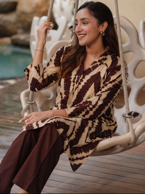 Womens Cotton Brown Abstract Printed Kurta Set