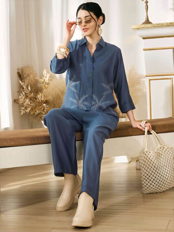 Women's Blue Coconut Tree Printed Viscos Night Dress of Shirt and Pajama Set